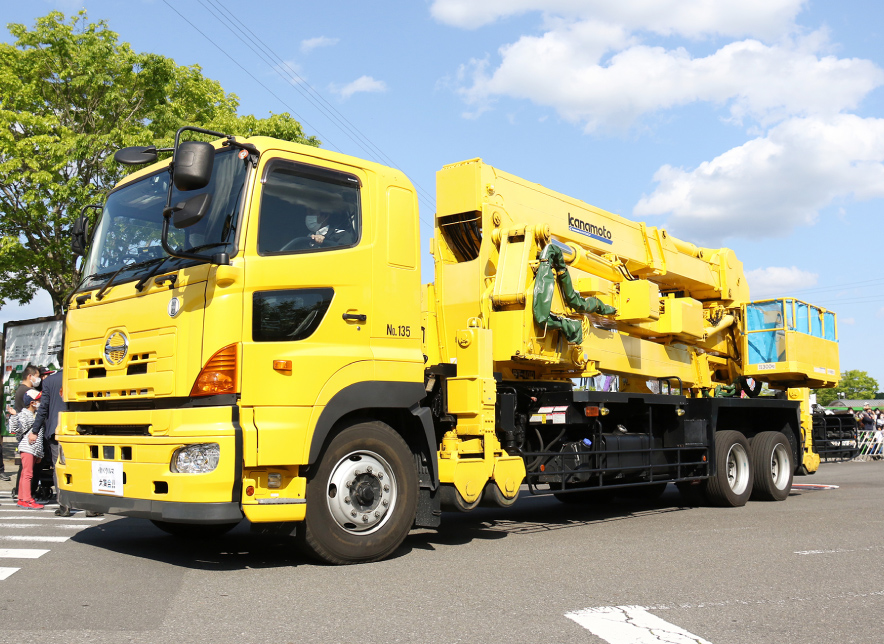 Bridge Inspection Vehicle