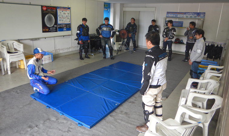 Vehicle Preparation, Exercise, Protector Installation, Mat Exercise