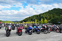 Parking tickets are free when you come by motorcycle!