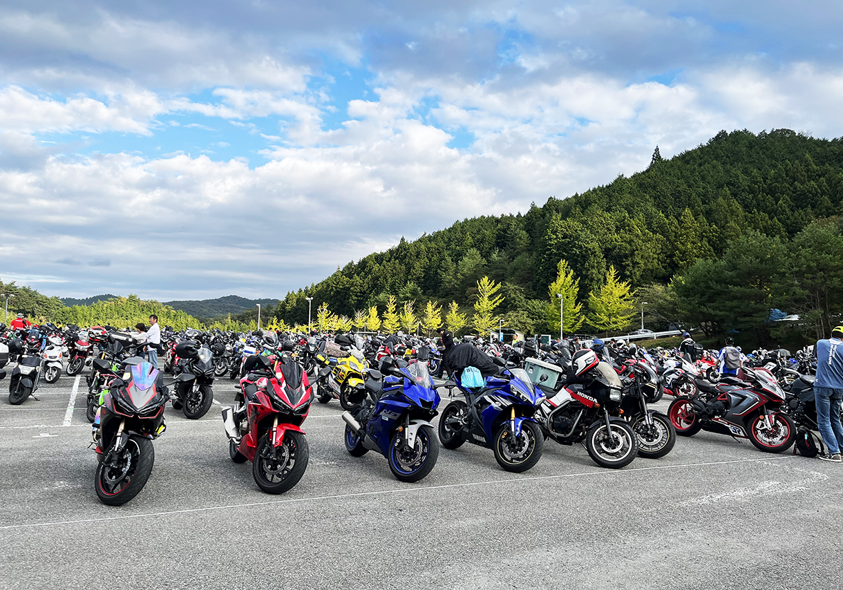 一邊入住Mobility Resort Motegi，一邊享受賽事觀賞與各種活動吧！